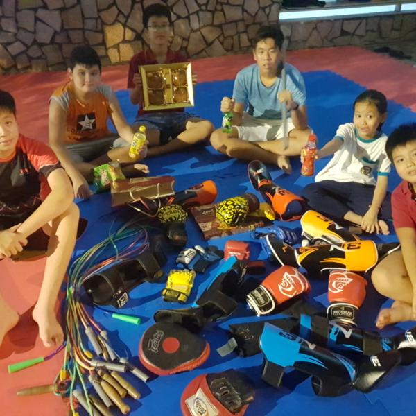 HỌC VÕ TỰ VỆ MMA TẠI NHÀ